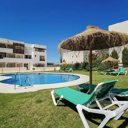 Duquesa Dreams - 2 Bed/2 Bath Apt With Panoramic Golf Course And Mountain View