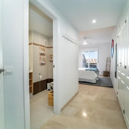 Lägenhet Duquesa Dreams - 2 Bed/2 Bath Apt With Panoramic Golf Course And Mountain View *