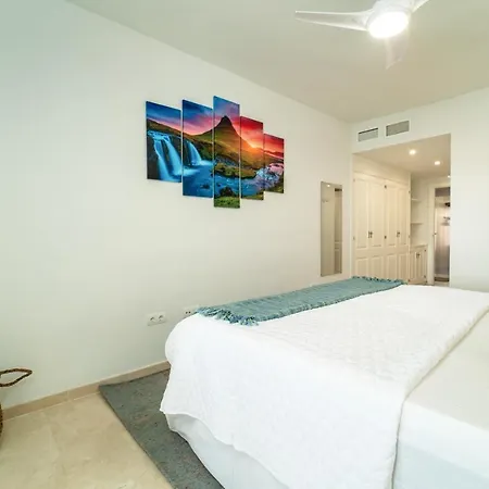 Duquesa Dreams - 2 Bed/2 Bath Apt With Panoramic Golf Course And Mountain View