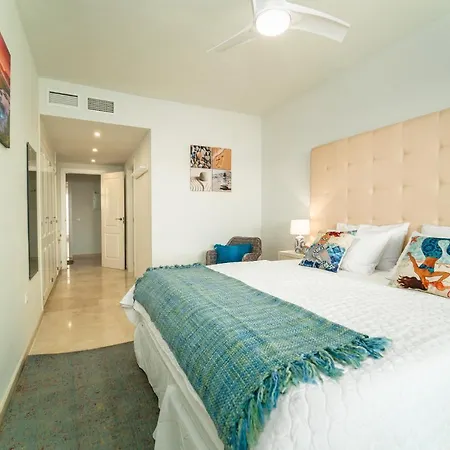 Duquesa Dreams - 2 Bed/2 Bath Apt With Panoramic Golf Course And Mountain View